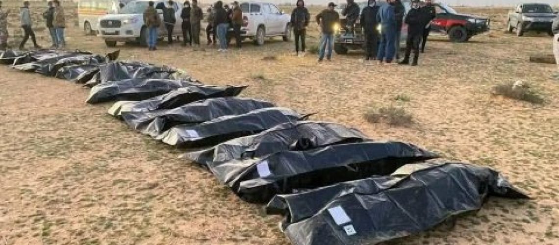 Vingt-et-un corps de migrants ont été retrouvés dans un charnier à Ajdabiya, dans le nord-est de la Libye/Info migrants France