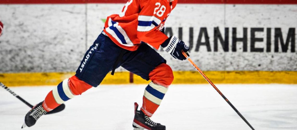 IMG_1698 Arttu Heikkilä rejoint les Port Huron Prowlers
/Clas-Olav Slotte
