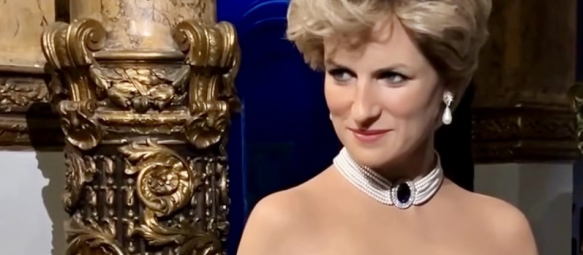 Statue de cire de Lady Diana/ Capture Closer