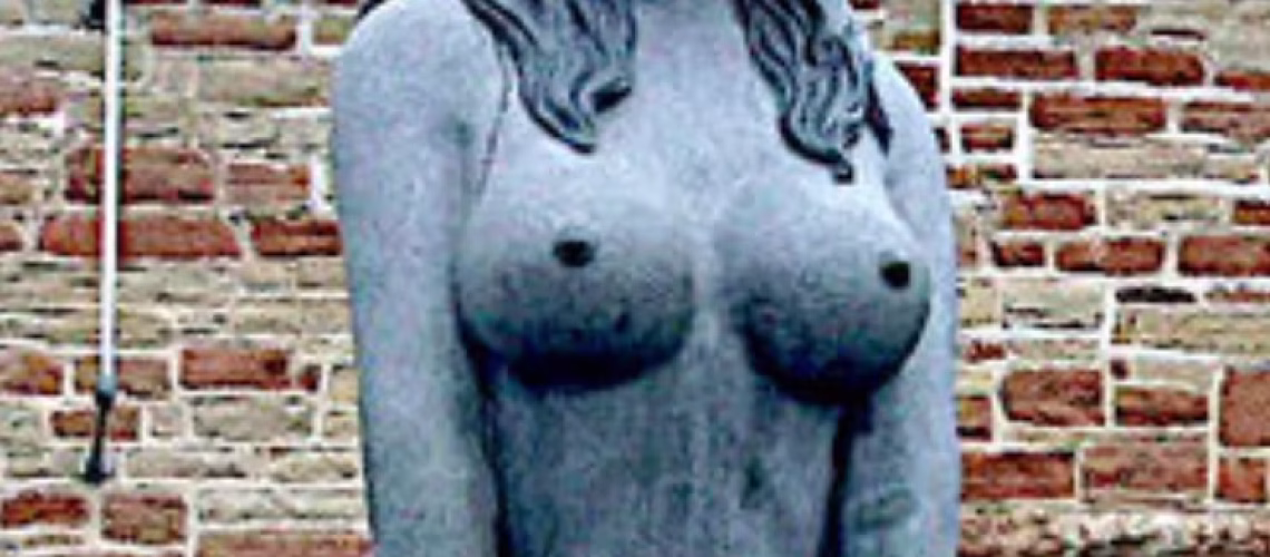 statue de sein